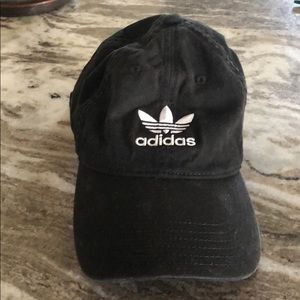 Adidas hat (unisex)